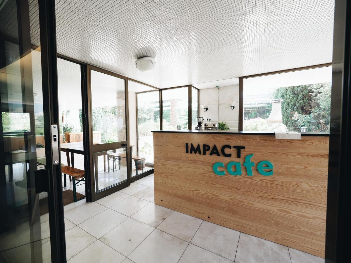Impact House Belem Hostel Lisbon Exterior photo