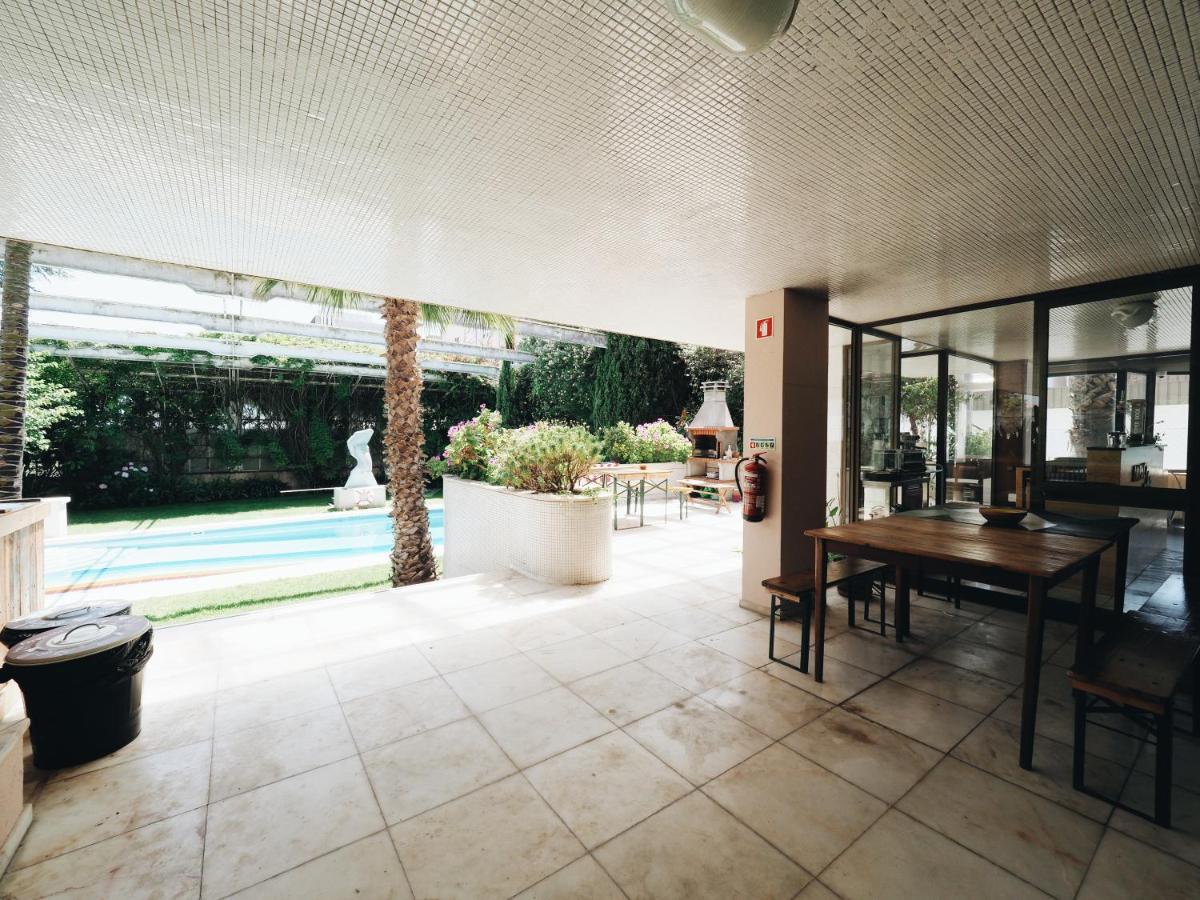 Impact House Belem Hostel Lisbon Exterior photo